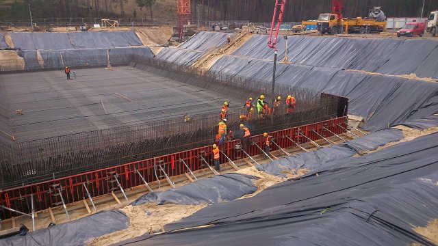 Budowa ZTPOK – wylewanie płyty fundamentalnej rok 2013